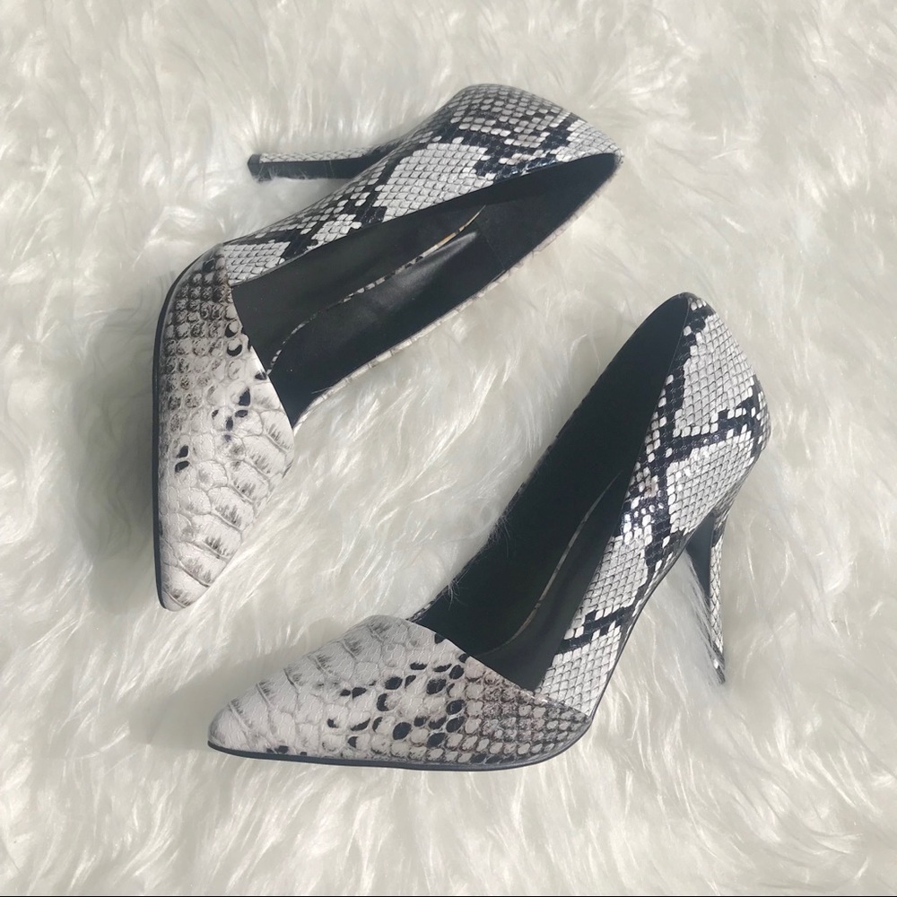 NEW pointed toe snakeskin pumps